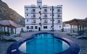 Riyam Hotel